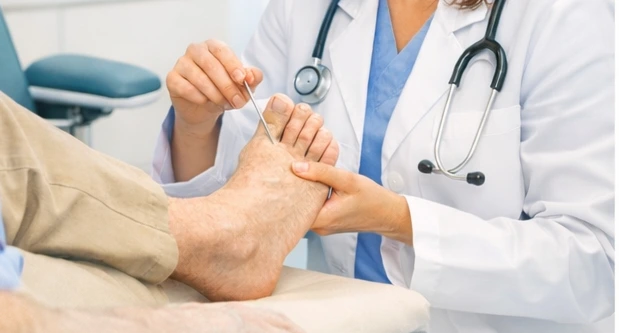 ¿Debes ir al podólogo aunque no te duela nada?